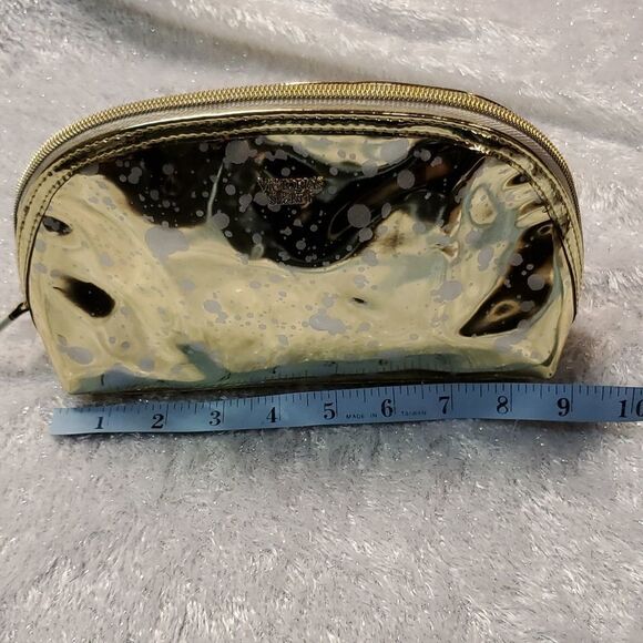 Victoria secret makeup bag  - Picture 6 of 6
